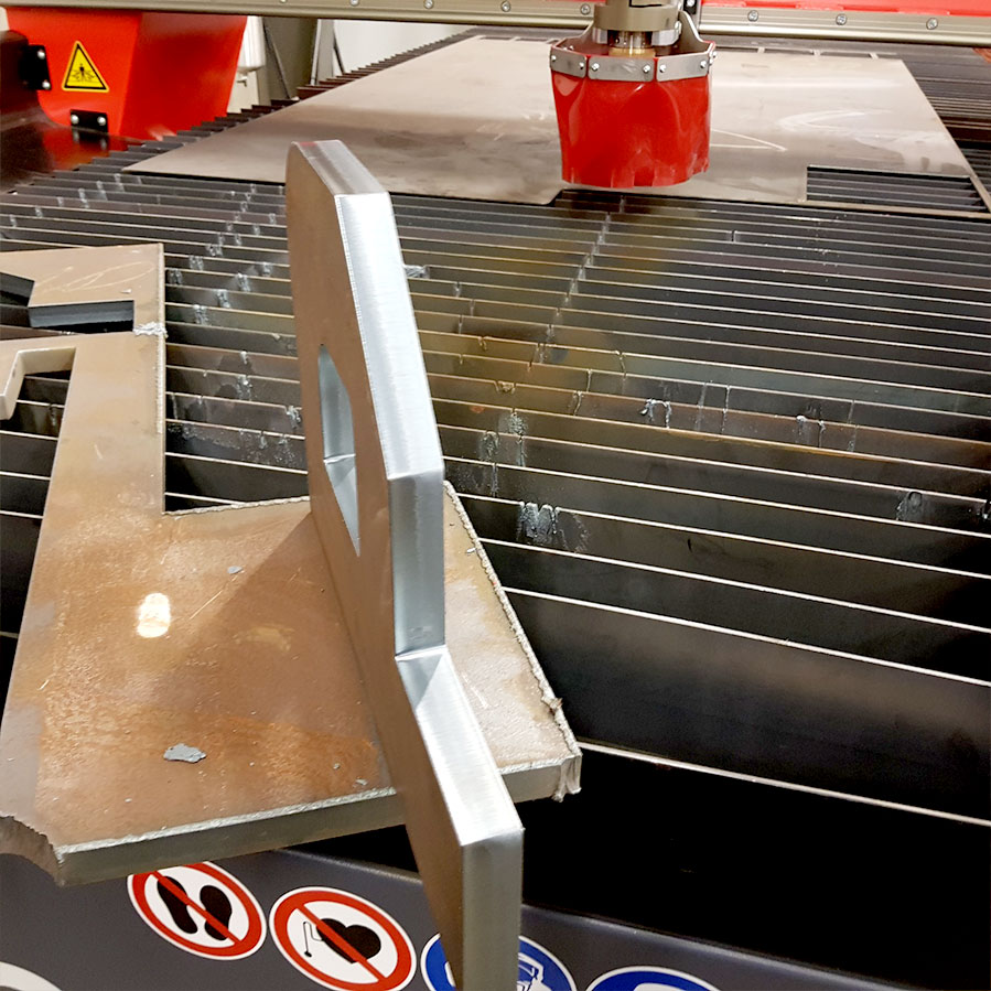 Dust-fume-extraction-from-Koike-Laser-Cutting-application-photo-2
